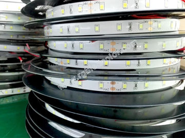 China llevada de 2835 luz de tira proveedor